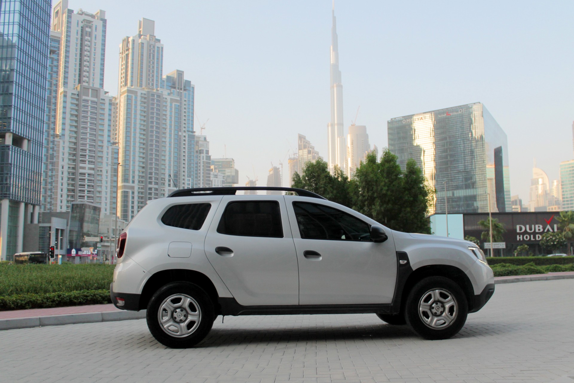 https://www.quickdrive.ae/uploads/2020/07/09/03 duster.jpg